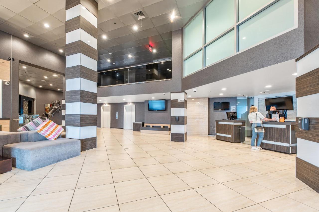 Hotel Huntington Beach Exterior photo
