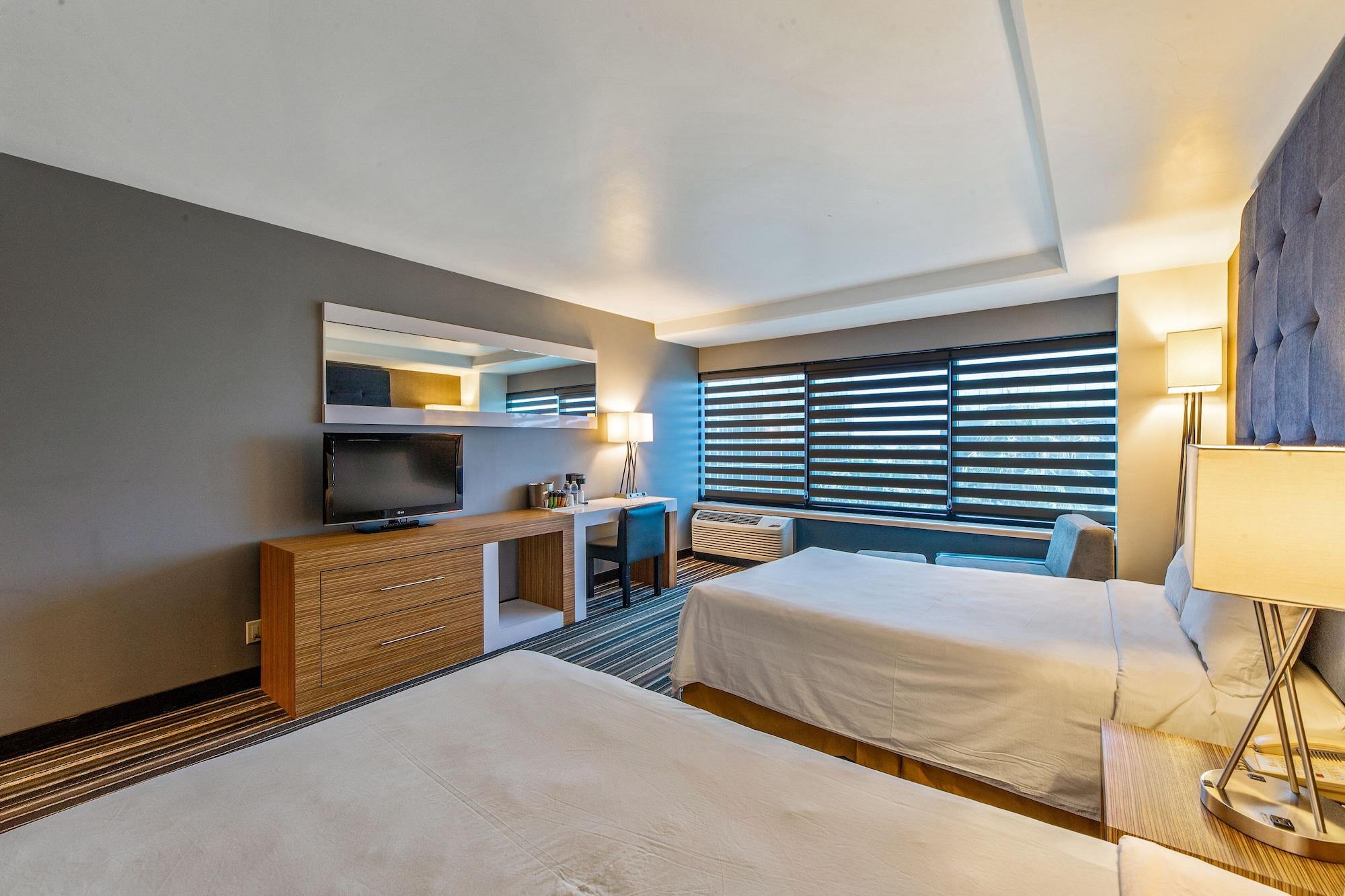 Hotel Huntington Beach Exterior photo